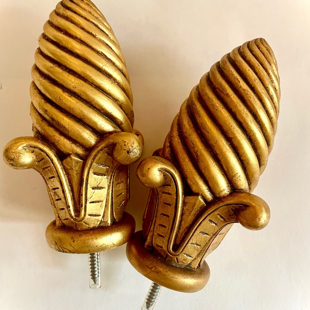 Drapery Finials ~ Gold - Picture 2 of 4